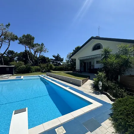 Con Piscina Vicina Al Mare Pousada Rosolina